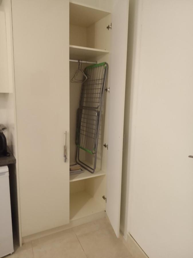 Dora's 1 Apartment *