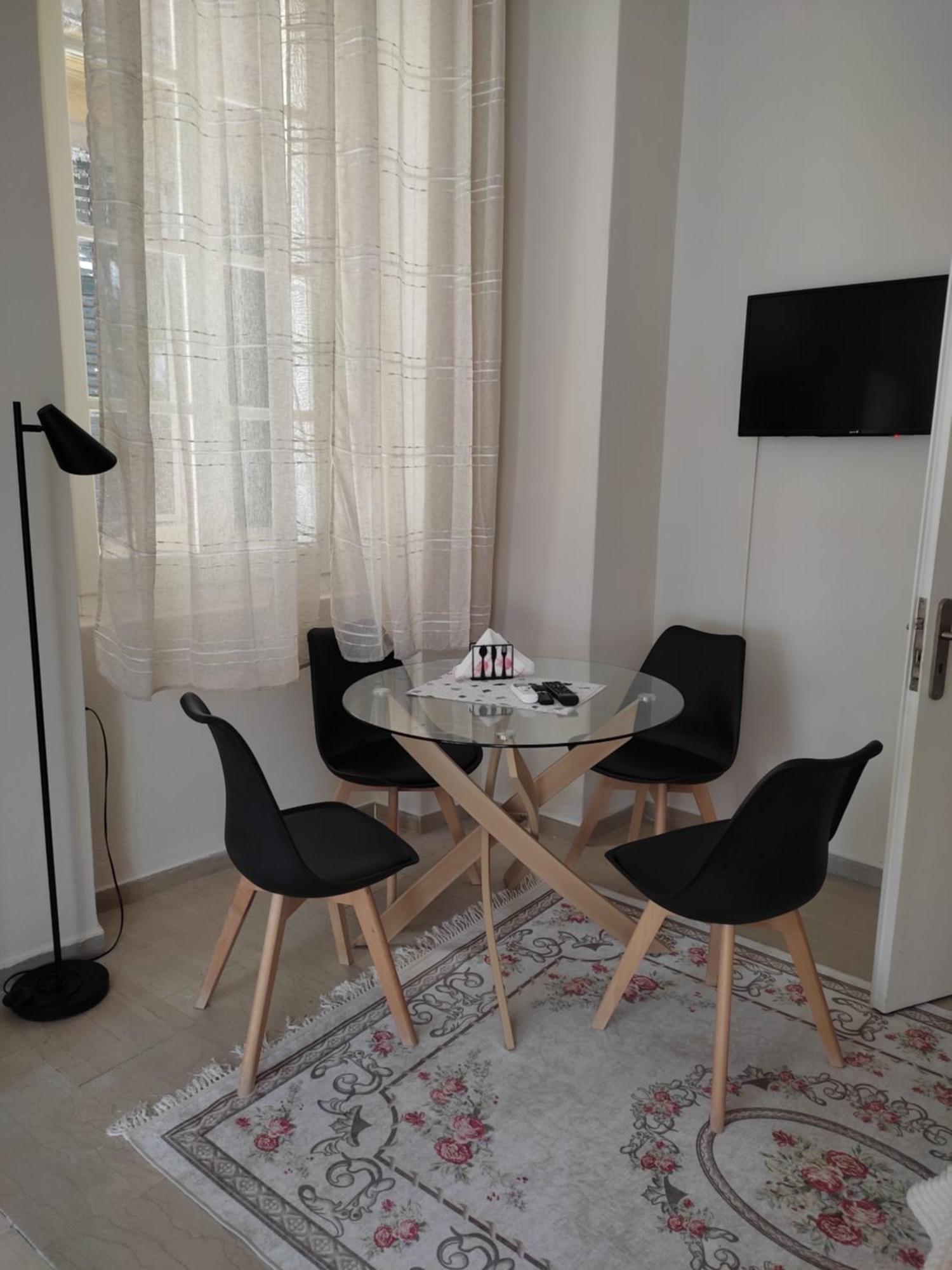 Dora's 1 * Corfu (city)