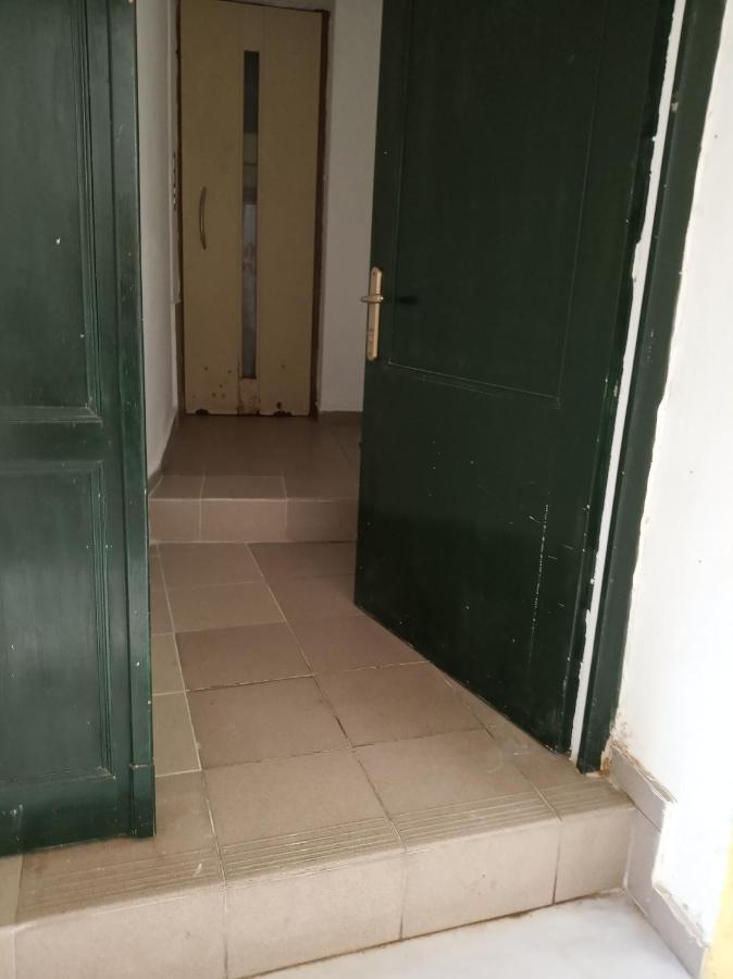 Appartement Dora's 1 *